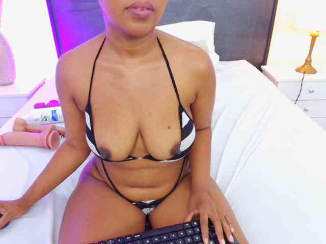 AlisonTravis webcam