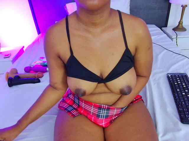 Modelo: AlisonTravis