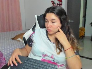 LaraCat1