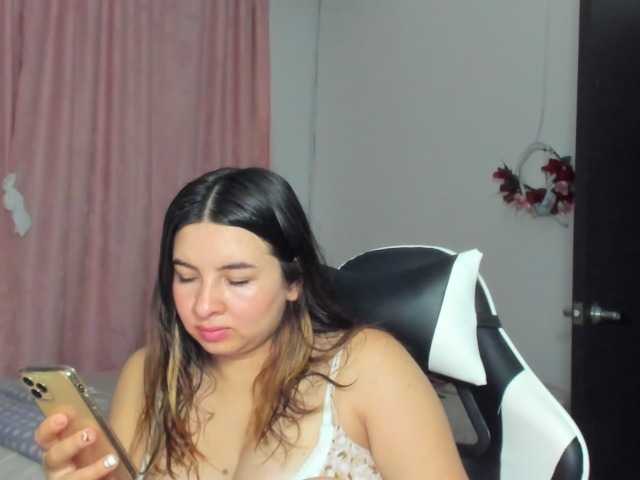 LaraCat1 live cam on BongaCams