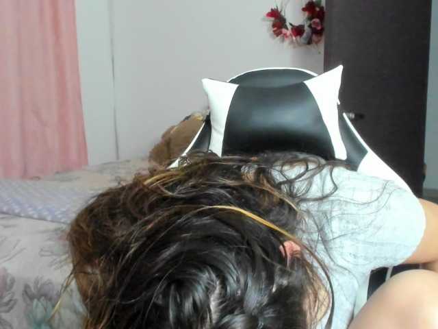LaraCat1 live cam on BongaCams