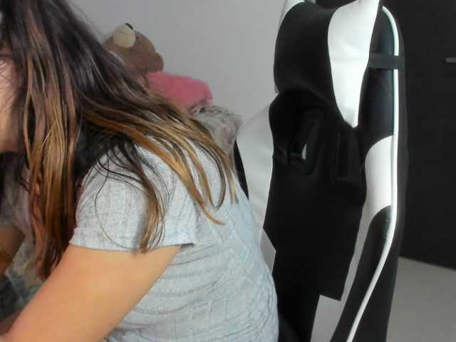 LaraCat1 live webcam show