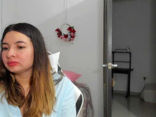 LaraCat1 live cam on BongaCams