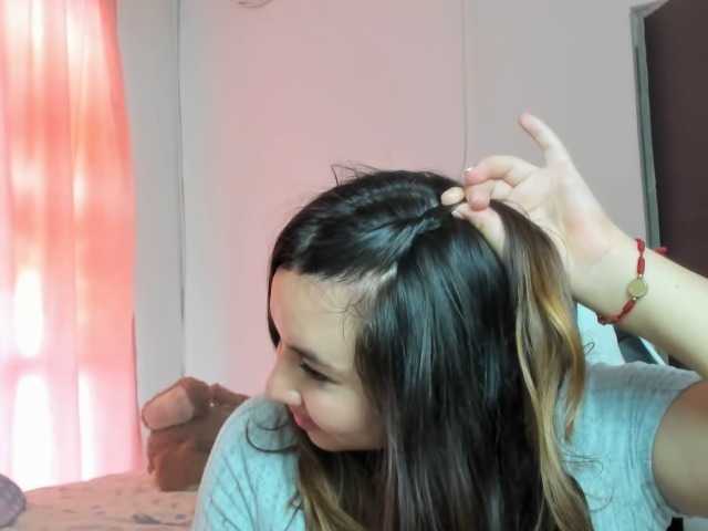 LaraCat1 live cam on BongaCams