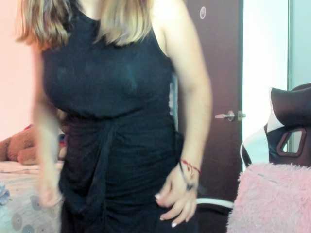 LaraCat1 live cam on BongaCams