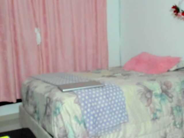 LaraCat1 live webcam show