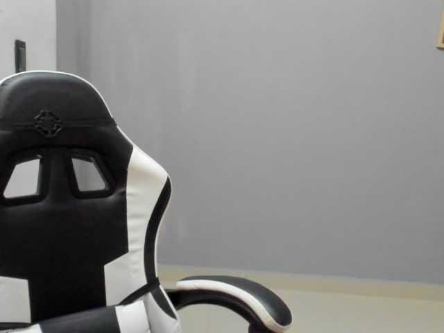 LaraCat1 live cam on BongaCams
