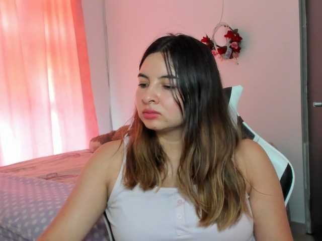 LaraCat1 live cam on BongaCams