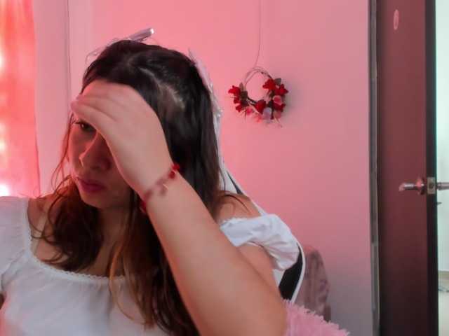 LaraCat1 live cam on BongaCams