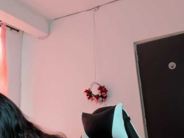 LaraCat1