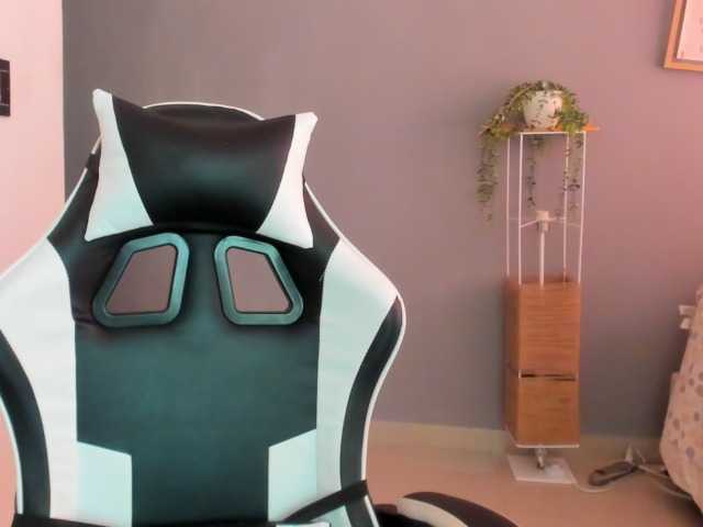 LaraCat1 live cam on BongaCams