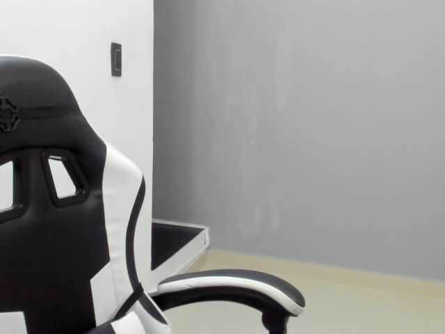 LaraCat1 live cam on BongaCams