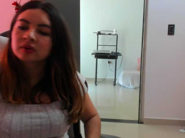 LaraCat1 live webcam show