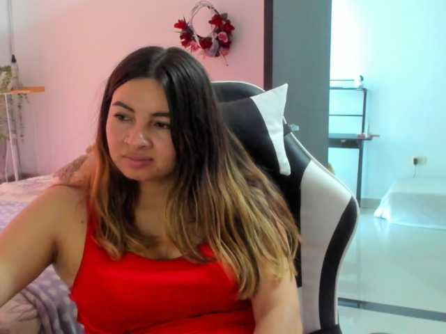 LaraCat1 live webcam show