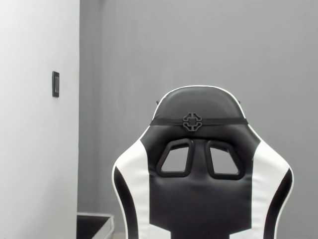 LaraCat1 live cam on BongaCams