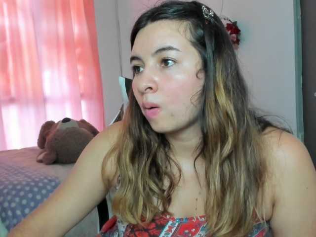 LaraCat1 live cam on BongaCams