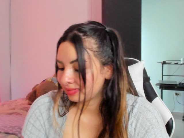 LaraCat1 live webcam show