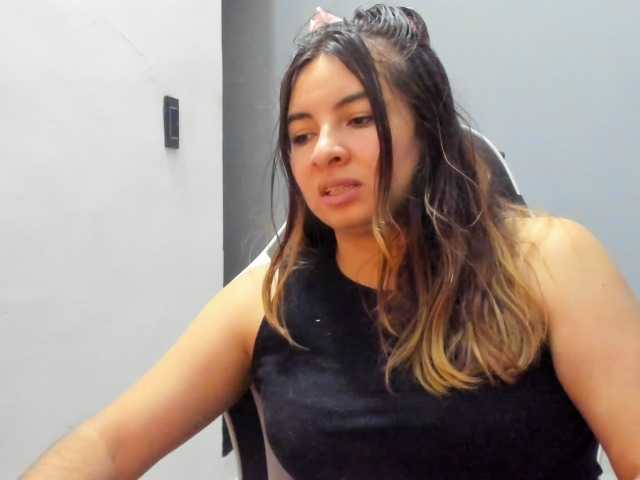 LaraCat1 live cam on BongaCams