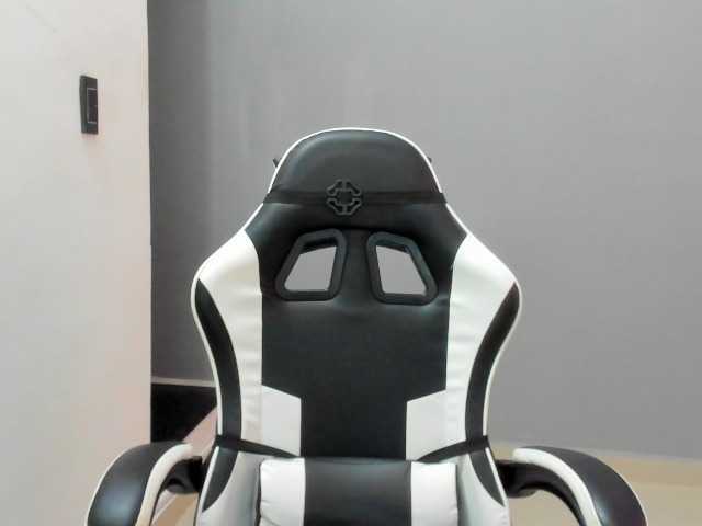 LaraCat1 webcam