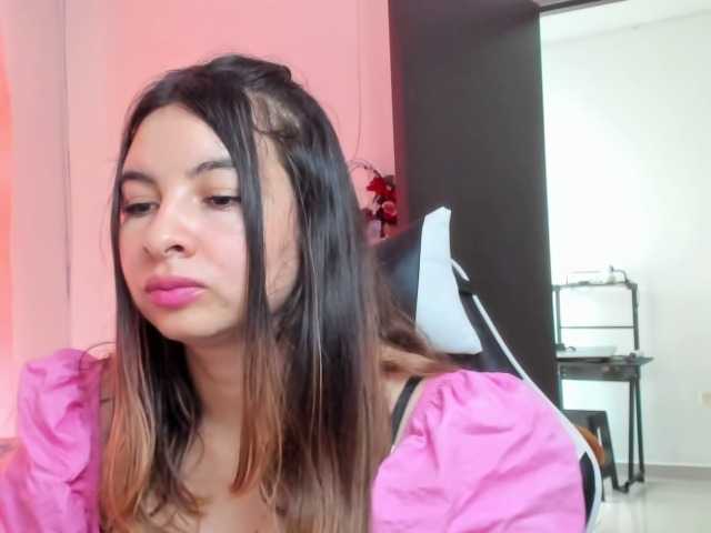 LaraCat1 live cam on BongaCams