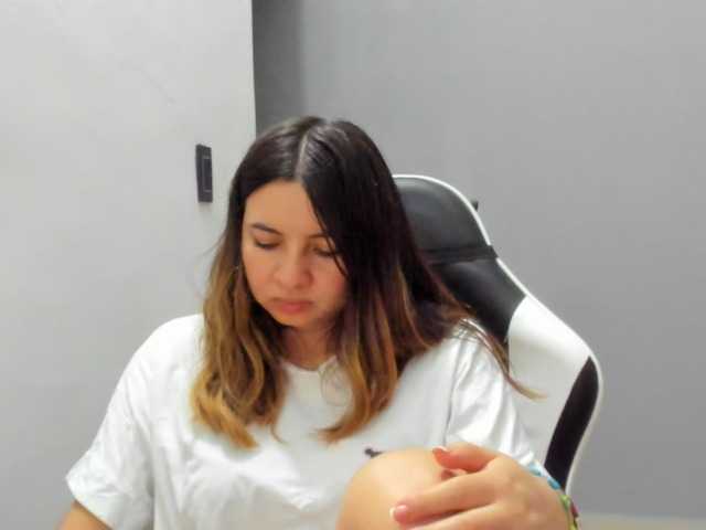 LaraCat1