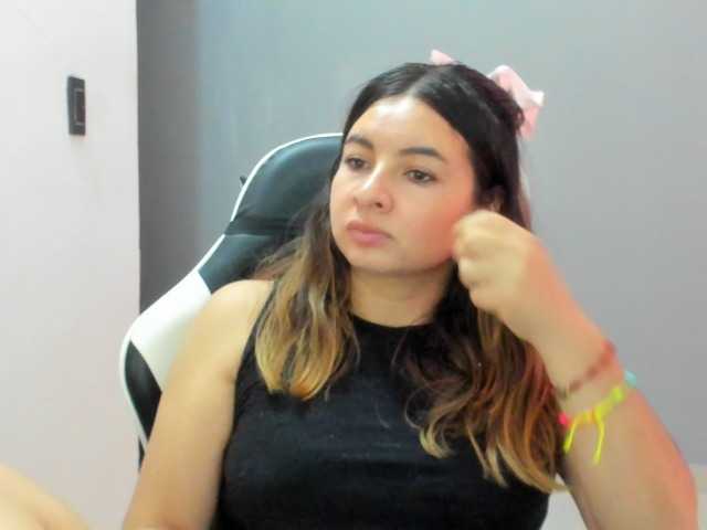 LaraCat1 live cam on BongaCams