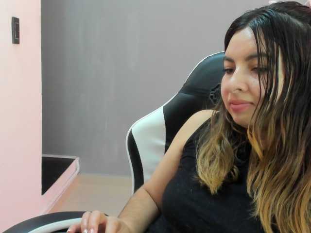 LaraCat1 live cam on BongaCams