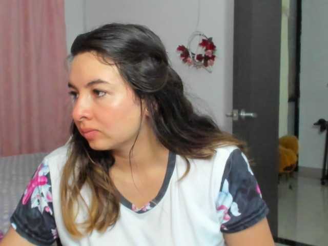 LaraCat1 live cam on BongaCams