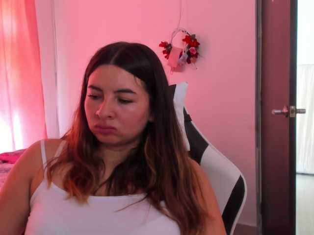 LaraCat1 live cam on BongaCams
