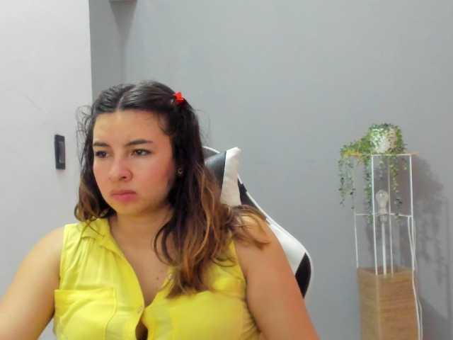LaraCat1 live cam on BongaCams