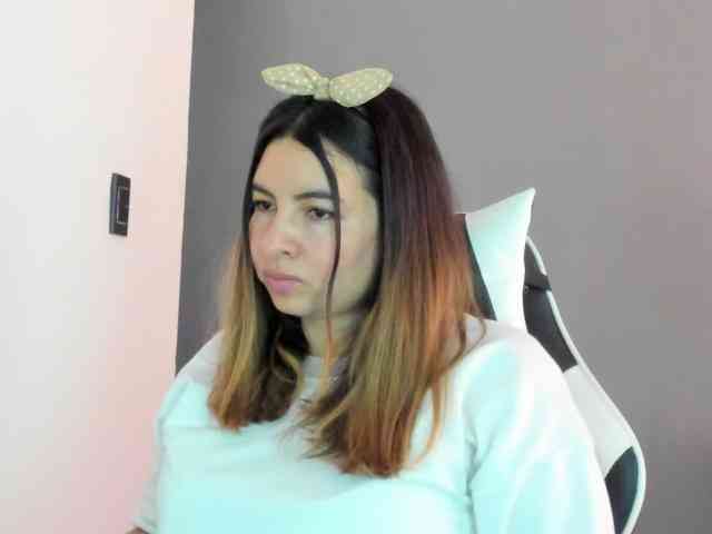 LaraCat1 webcam