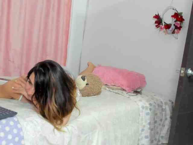 LaraCat1 webcam