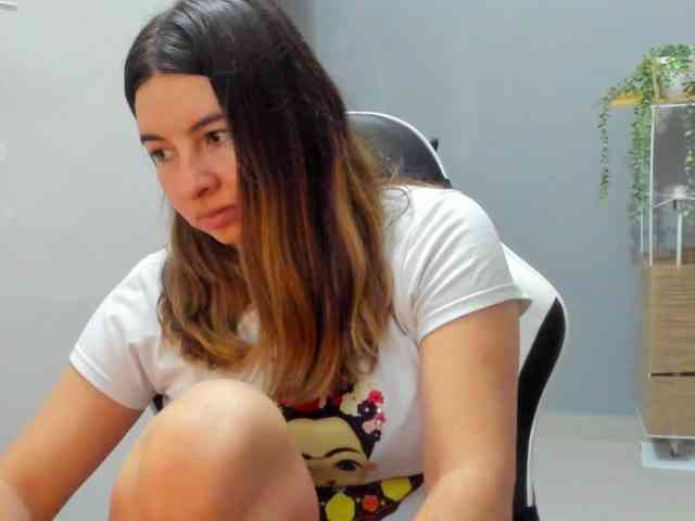 LaraCat1 webcam