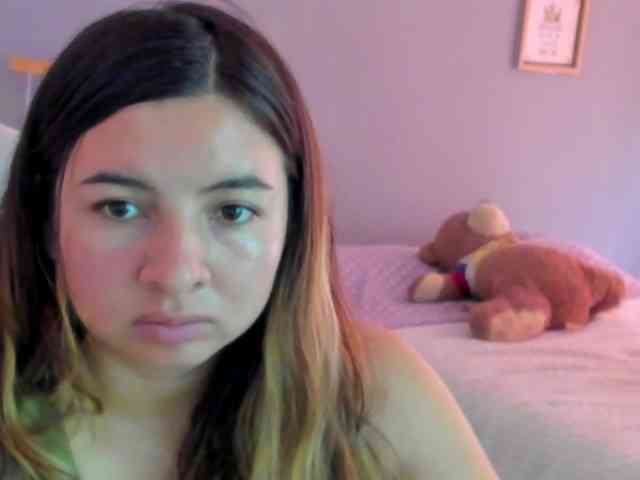LaraCat1 webcam