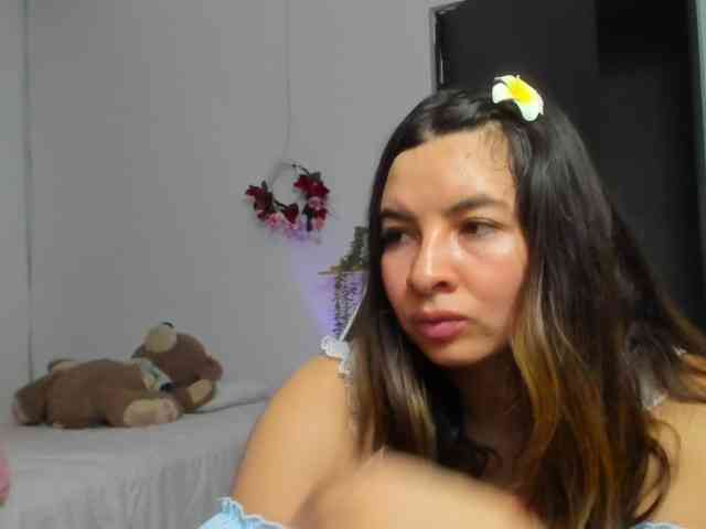 LaraCat1 webcam