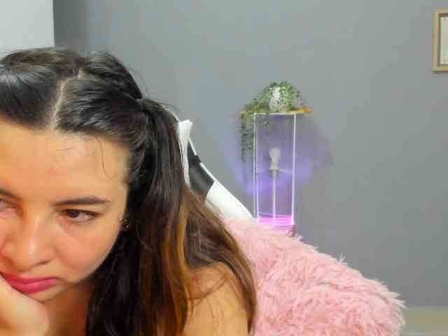 LaraCat1 webcam