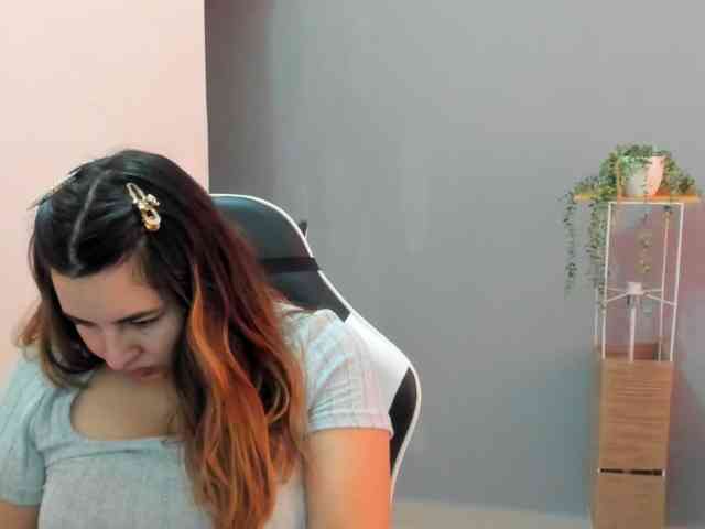 LaraCat1 webcam