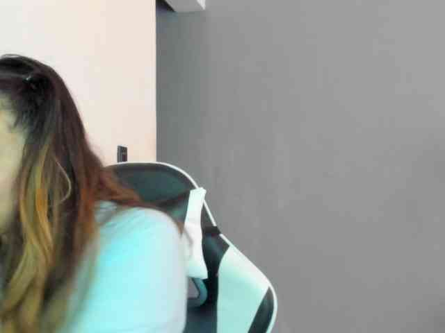 LaraCat1 webcam