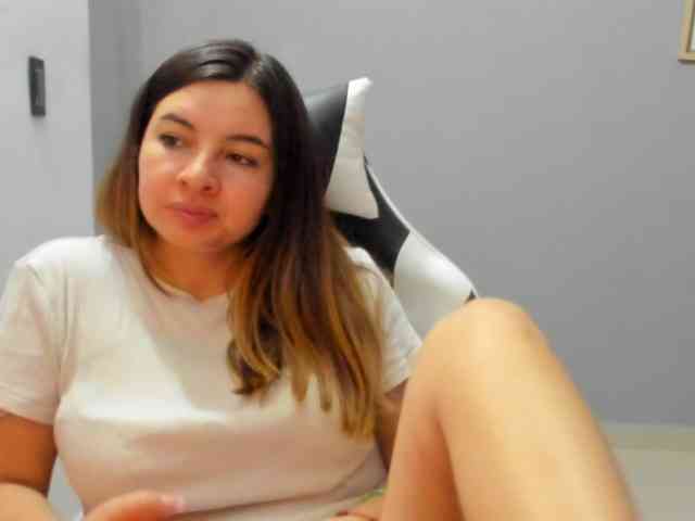 LaraCat1 webcam
