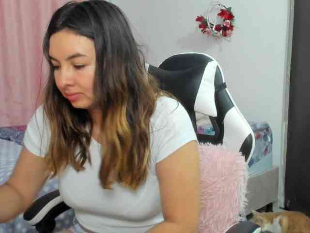 LaraCat1 webcam