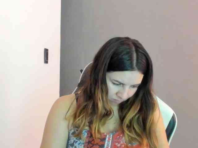 LaraCat1 webcam