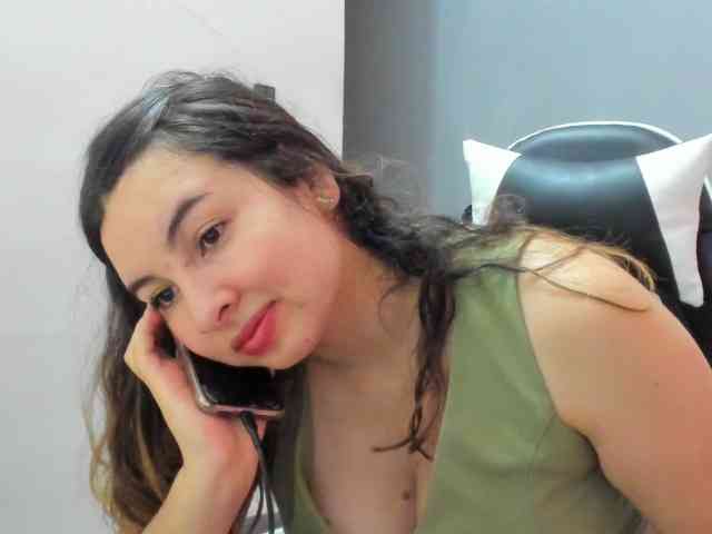 LaraCat1 webcam