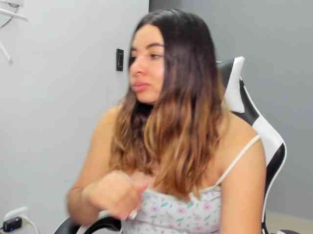 LaraCat1 webcam