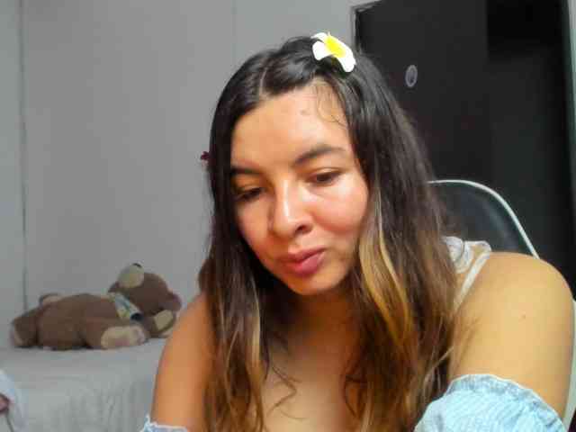 LaraCat1 webcam