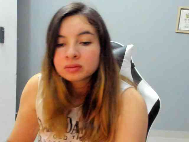 LaraCat1 webcam