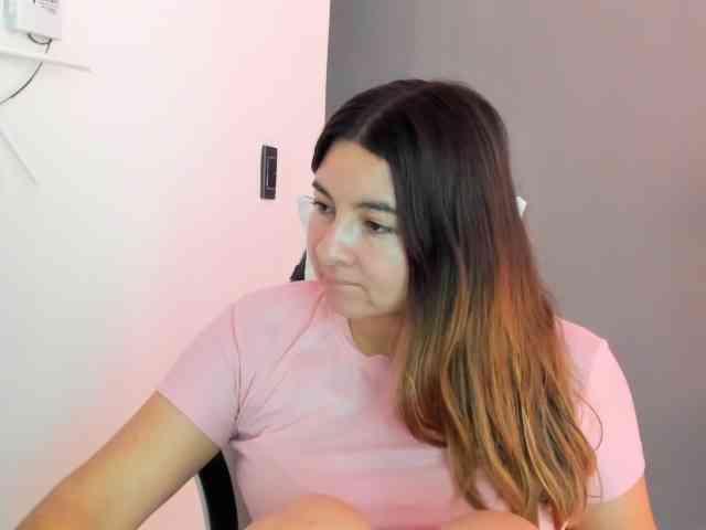 LaraCat1 webcam