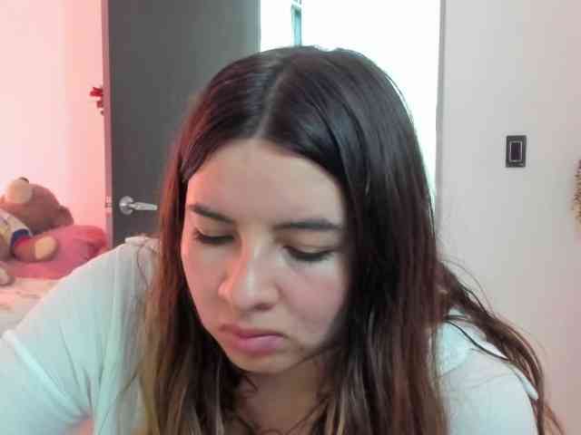 LaraCat1 webcam