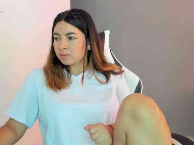 LaraCat1 webcam