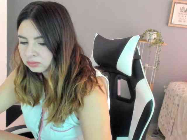 LaraCat1 webcam
