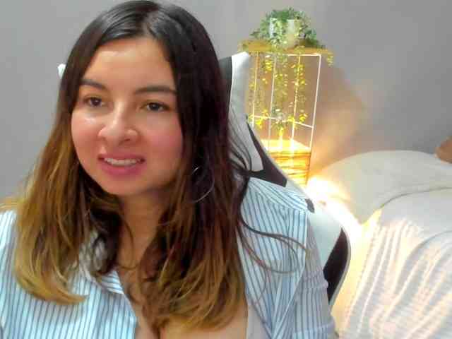 LaraCat1 webcam